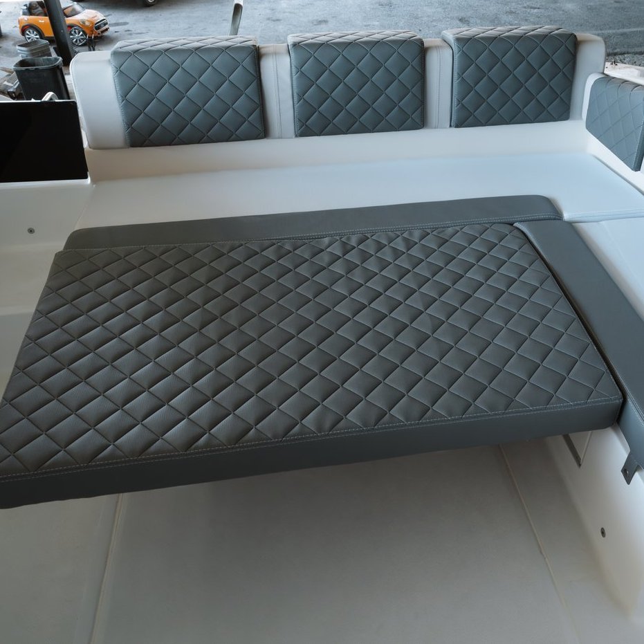 Saver 870 Liegefläche hinten