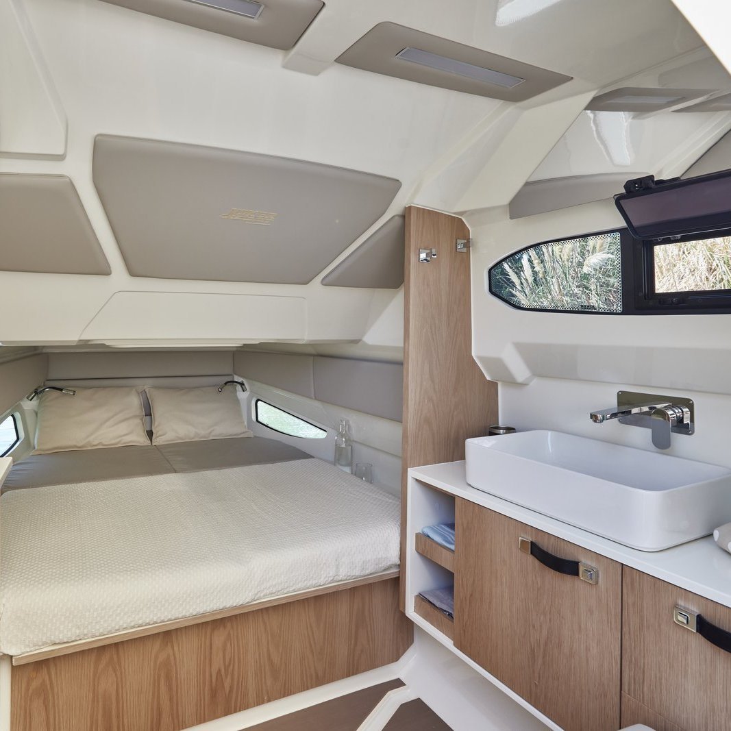 Joker Clubman 32 Cabine 