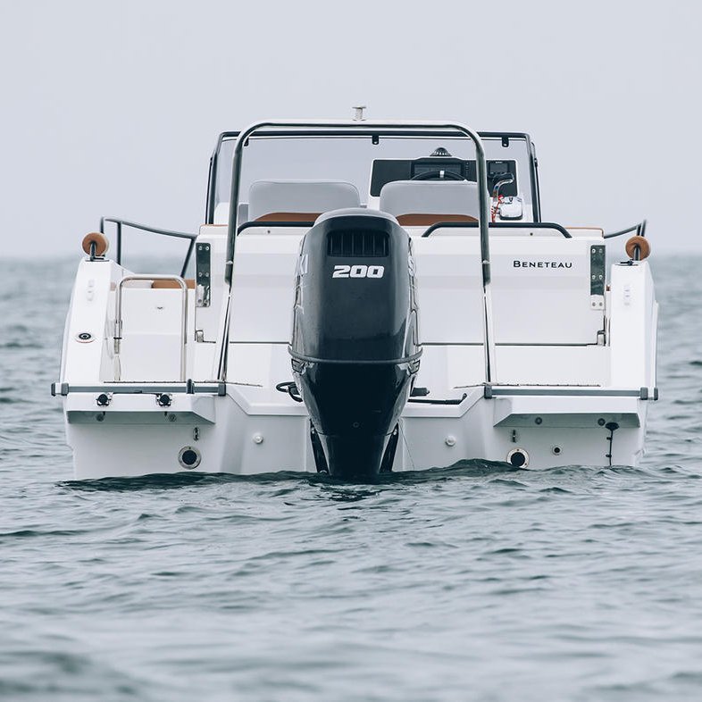 Beneteau Flyer Sundeck 7
