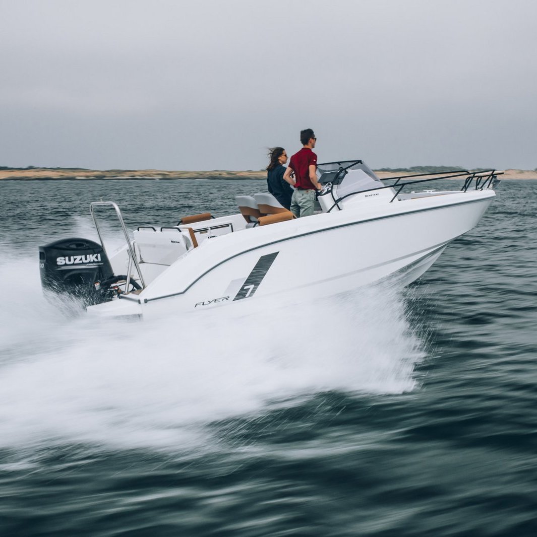 Beneteau Flyer Sundeck 7