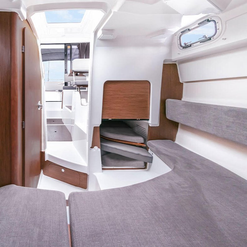 Beneteau Antares 8 OB"