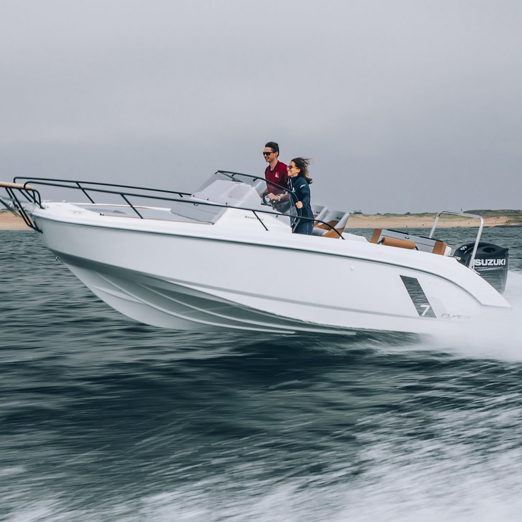 Beneteau Flyer Sundeck 7