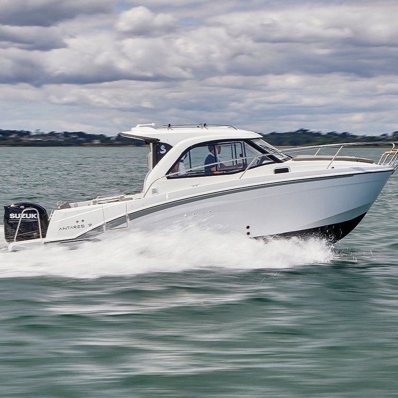 Beneteau Antares 7