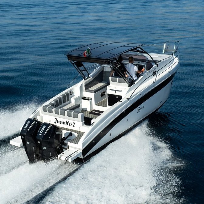 Saver 870 Cabin im Wasser