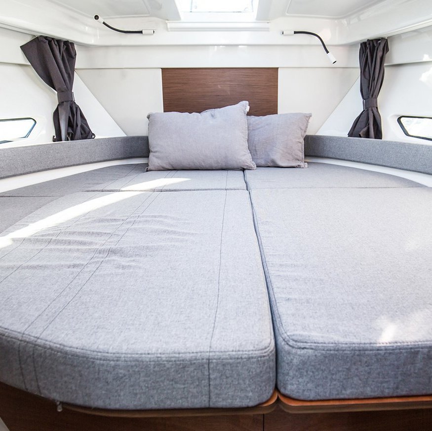 Beneteau Antares 9