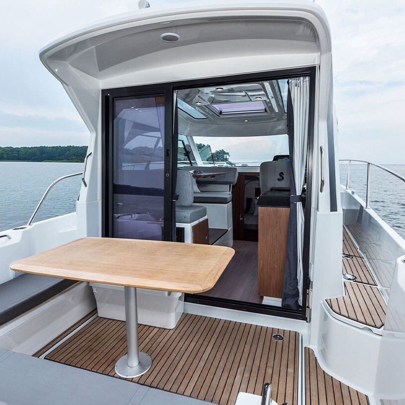 Beneteau Antares 9
