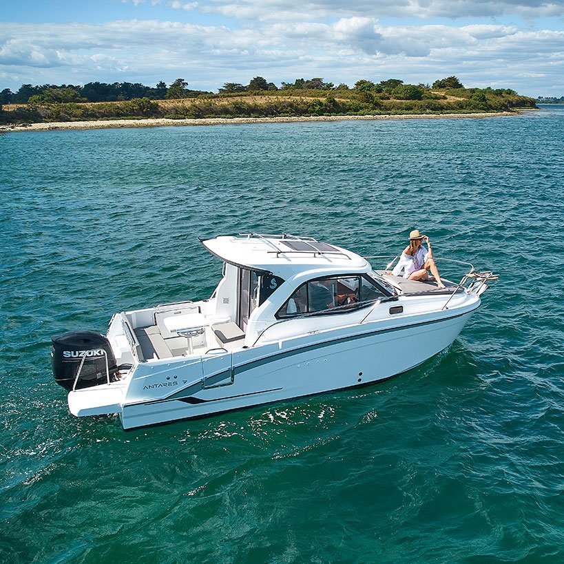 Beneteau Antares 7