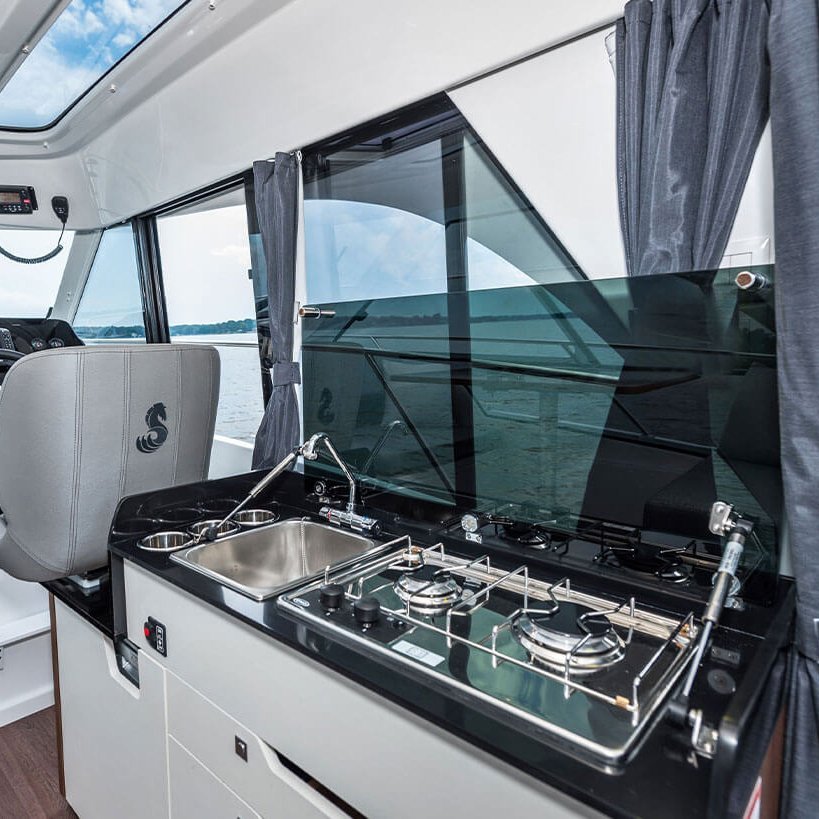 Beneteau Antares 9