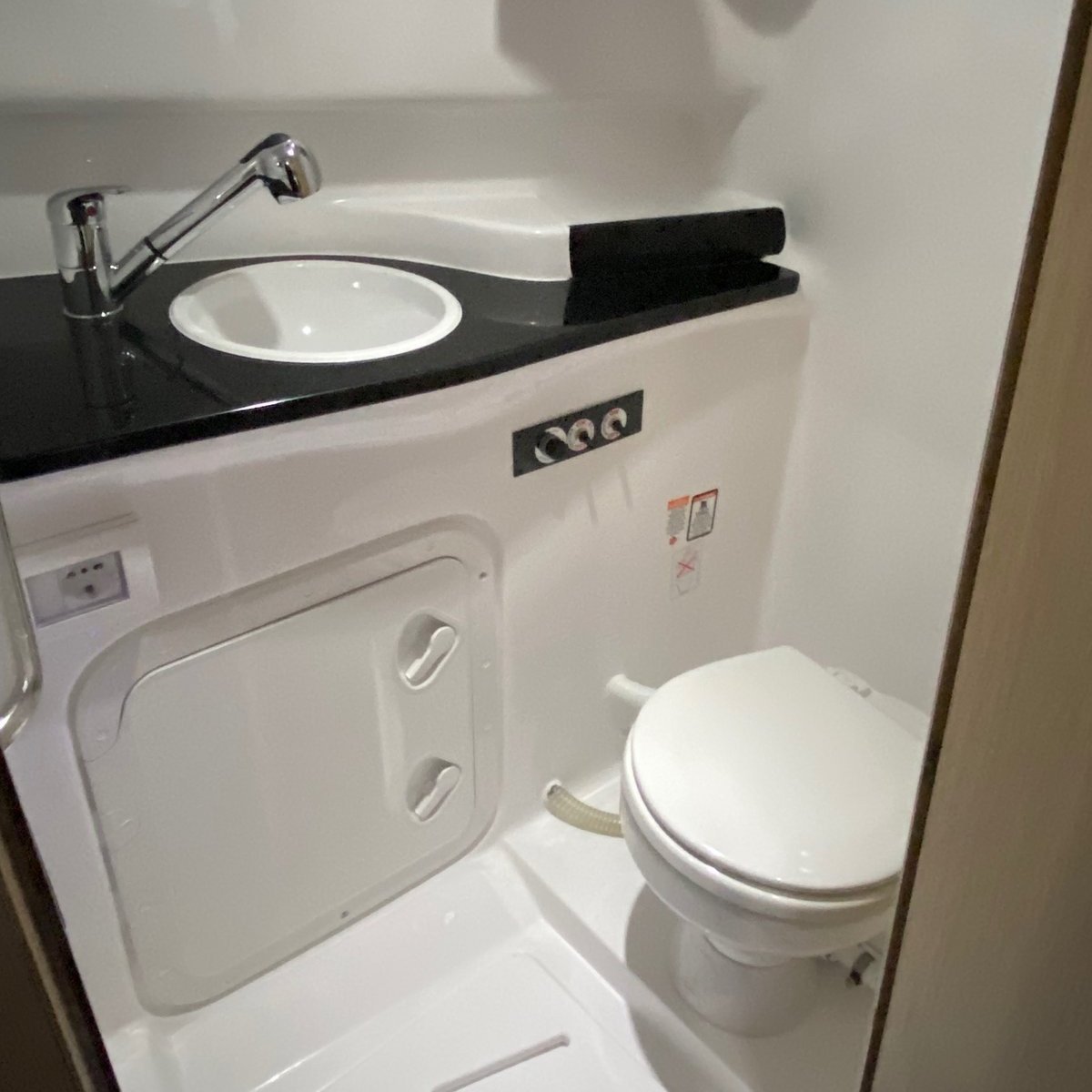WC Saver 750 Cabin 