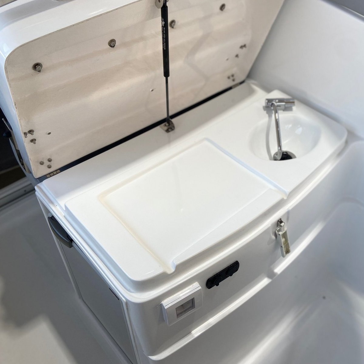 Pantry Saver 650 Cabin 
